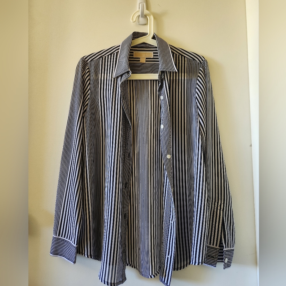 Michael Kor shirt